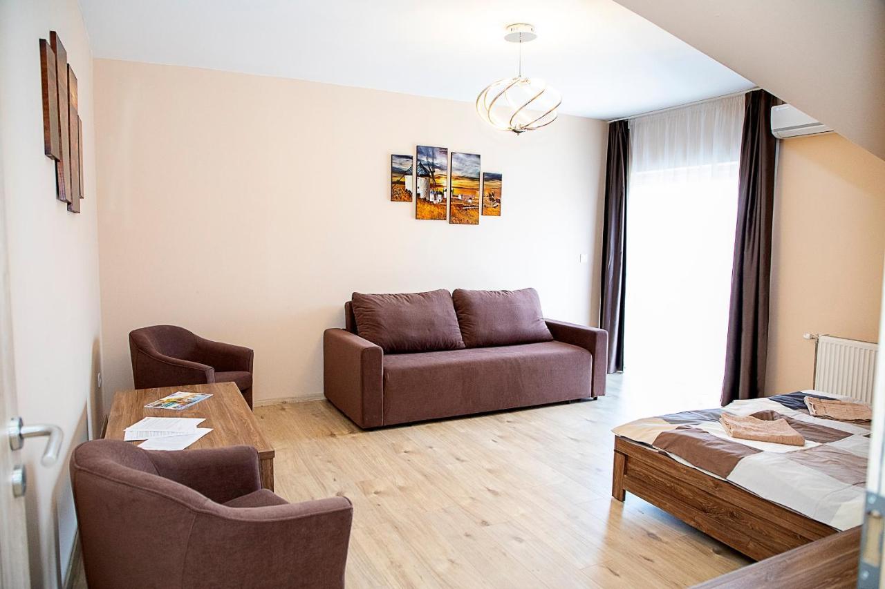 Lux Apartman Buek Exteriör bild
